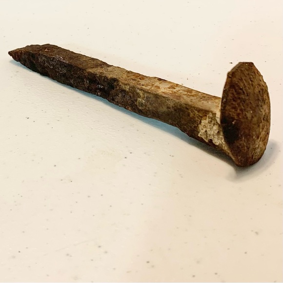 Antique Vintage Old Rusted Iron Railroad Spike Nail Tie Weight, [6.5 inch long] - Picture 2 of 6